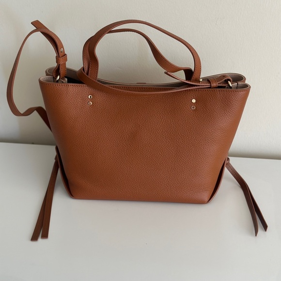 Chloe Caramel Leather Tote Bag - Picture 3 of 13
